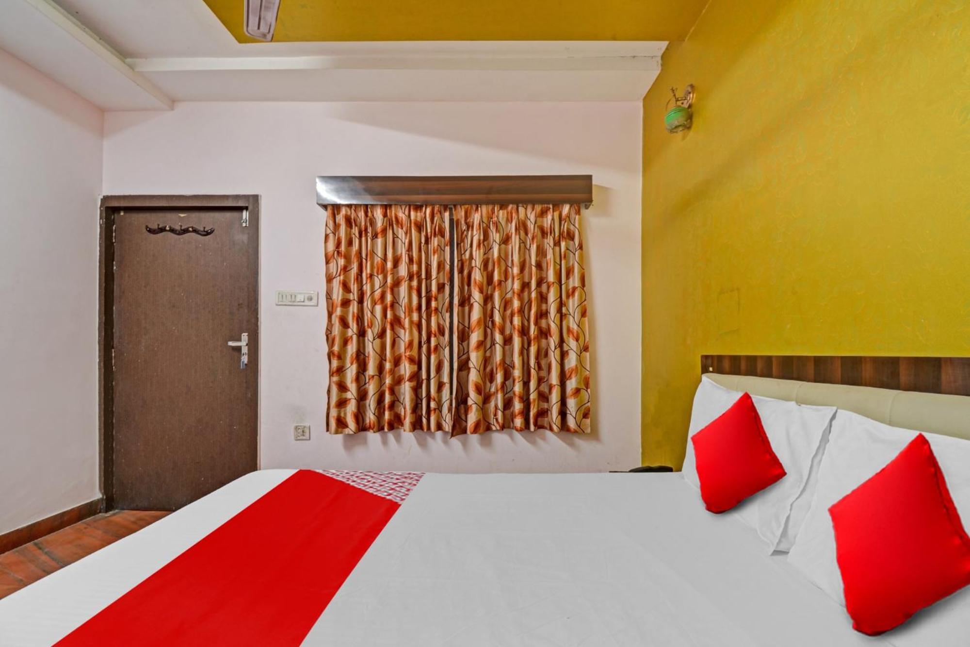 Hotel O Shree Balaji Hotel & Restaurant Bedla Exterior photo